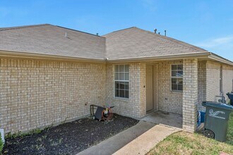 PRE-LEASE August 2026!! Great Location for in College Station, TX - Building Photo - Building Photo