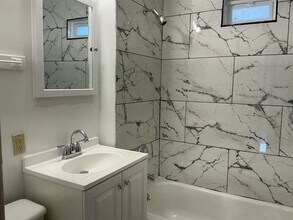 5342-5344-5344 N 35th St in Milwaukee, WI - Building Photo - Building Photo