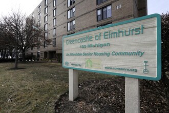 Greencastle of Elmhurst in Elmhurst, IL - Building Photo - Building Photo