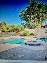 5521 Seattle Slew Dr in Las Vegas, NV - Building Photo - Building Photo