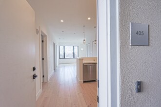 2747 San Pablo Ave in Berkeley, CA - Foto de edificio - Building Photo