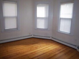 17 Parker Hill Ave, Unit 3 in Boston, MA - Building Photo