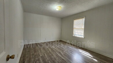 140 Realty St in Griffin, GA - Building Photo - Building Photo