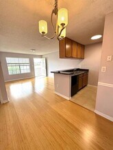 308 Lake Parsons Green, Unit 206 in Brandon, FL - Building Photo - Building Photo