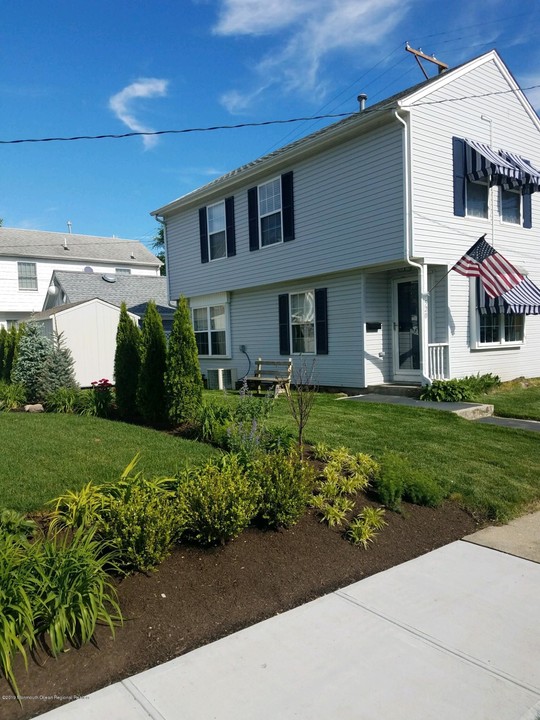 520 3rd Ave in Avon By The Sea, NJ - Building Photo