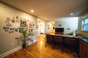 4 Iroquois St, Unit 1 in Boston, MA - Building Photo - Building Photo