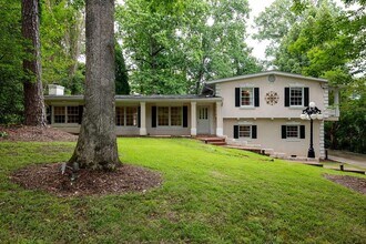 2631 Northside Dr NW in Atlanta, GA - Building Photo - Building Photo