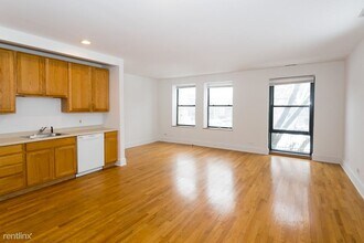 5934 N Winthrop Ave-Unit -Unit 2W in Chicago, IL - Building Photo - Building Photo