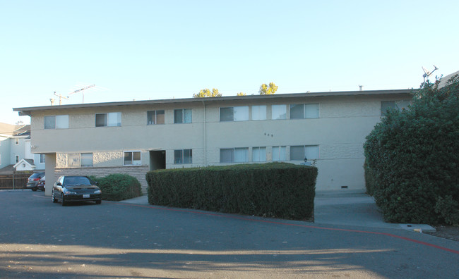 Blythe Court Apartments in Sunnyvale, CA - Building Photo - Building Photo