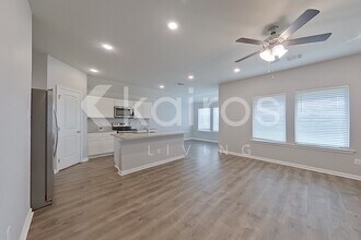 123 Yardley Ct in Lafayette, LA - Foto de edificio - Building Photo