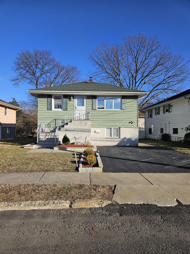 property at 122 Eckel Rd