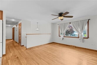 25 Harris Dr in Tiverton, RI - Building Photo - Building Photo