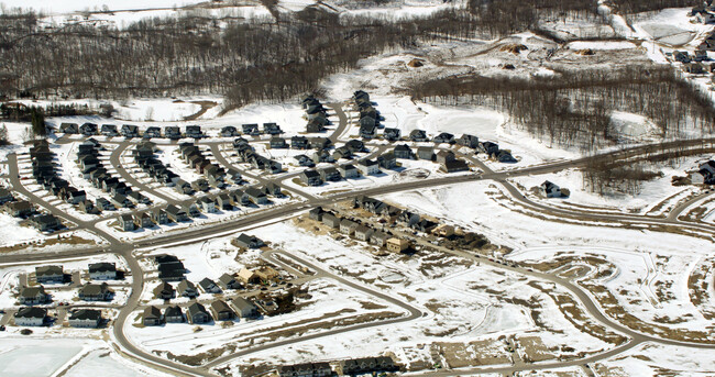 Sundance Greens in Maple Grove, MN - Building Photo - Building Photo