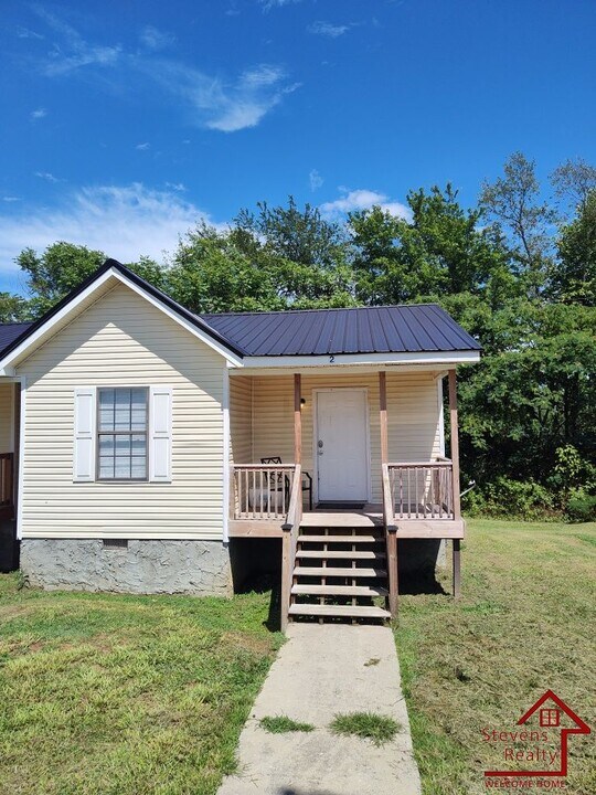 232 Dogwood Pointe Dr in McMinnville, TN - Building Photo