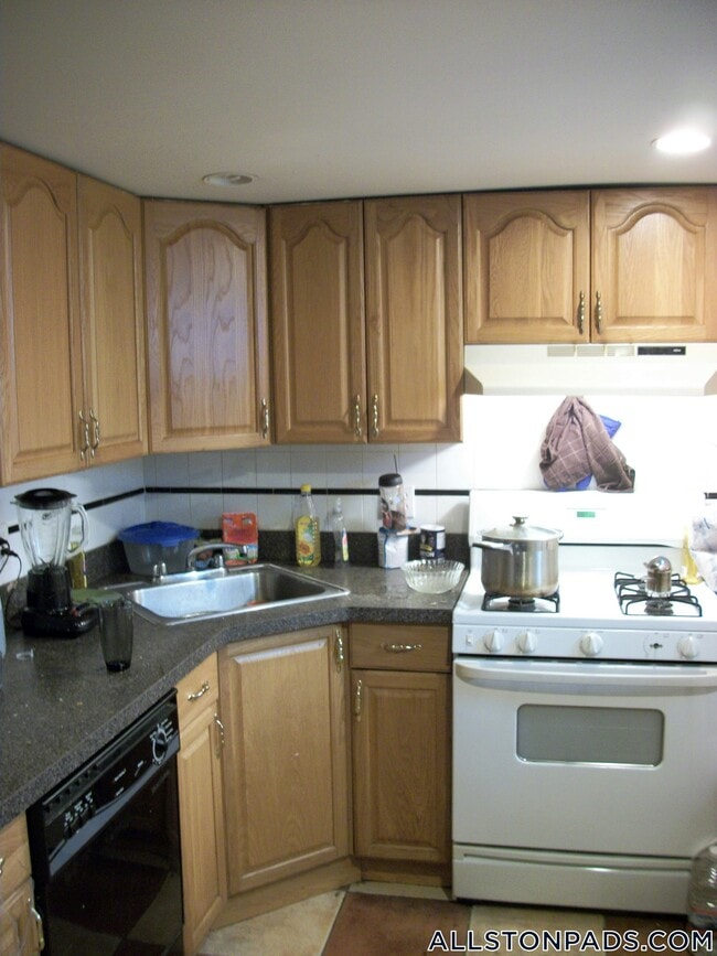 property at 25 Everett St