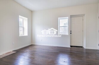 2305 E 37th St in Kansas City, MO - Building Photo - Building Photo