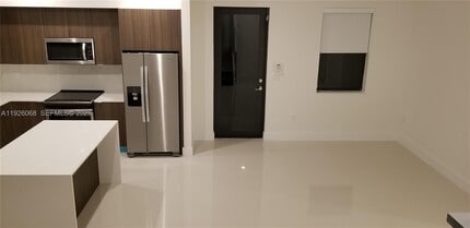 10546 SW 118th Ave in Miami, FL - Building Photo - Building Photo