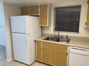 7380 Albany Rd, Unit 7380 in Ft. Myers, FL - Building Photo - Building Photo