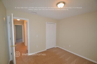 3074 Mapleshade St in Deltona, FL - Foto de edificio - Building Photo