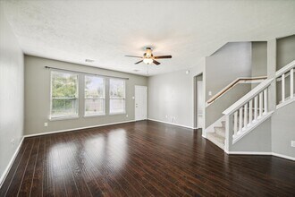 11007 Northam Dr in Tomball, TX - Building Photo - Building Photo