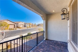 709 Omaggio Pl in Henderson, NV - Building Photo - Building Photo