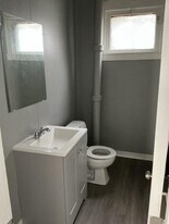 6825 Fullerton Ave in Cleveland, OH - Building Photo