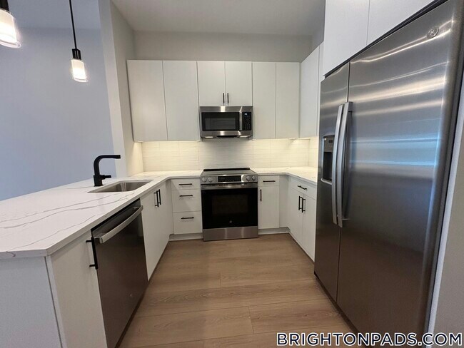 9 Newton St in Boston, MA - Building Photo - Building Photo