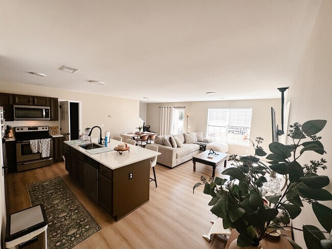 215 Dillard Mill Dr in Bluffton, SC - Building Photo - Building Photo