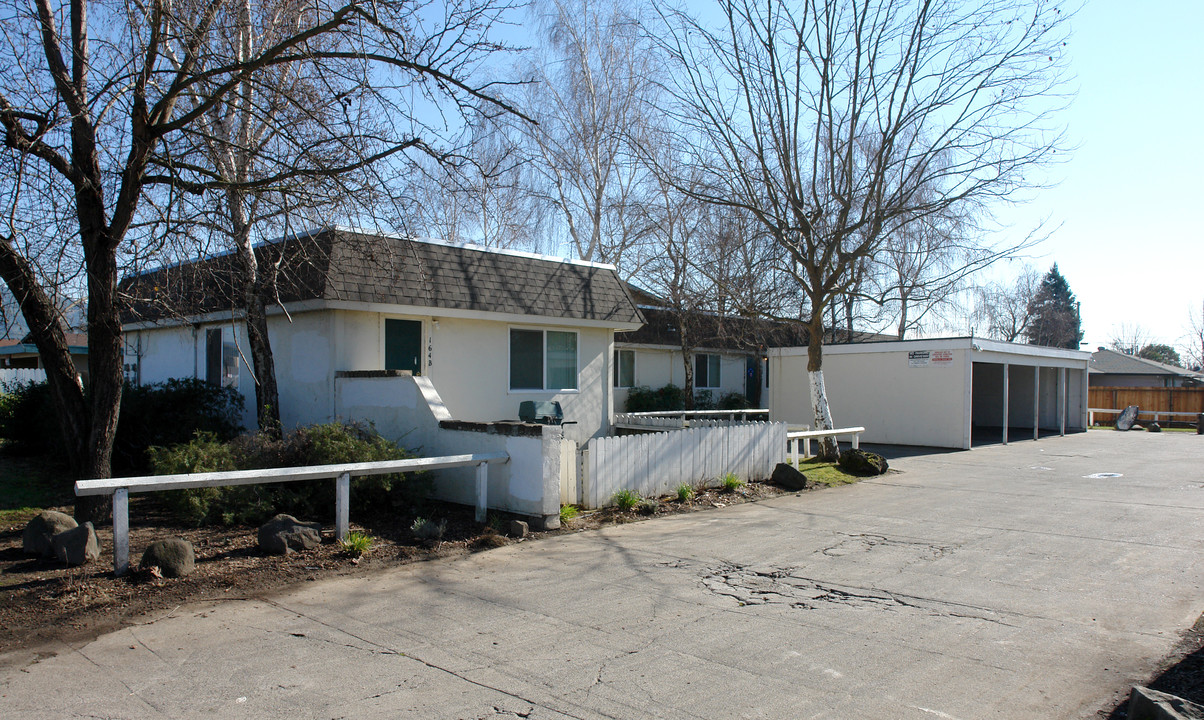 164 Bellevue Ave in Santa Rosa, CA - Building Photo