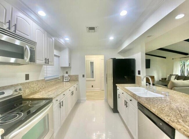 property at 556 SW 24th Ave