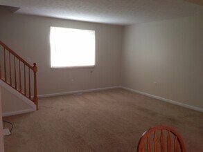 138 Woodlands, Unit 138 in Brockport, NY - Foto de edificio - Building Photo