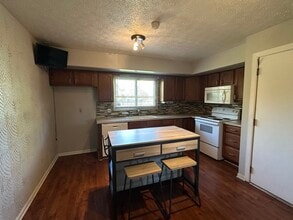 5531 Karl Rd in Columbus, OH - Building Photo - Building Photo