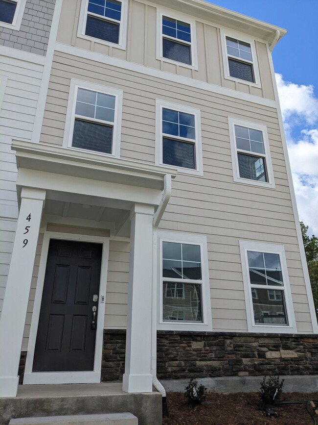 459 Carolina Springs Blvd in Apex, NC - Foto de edificio - Building Photo