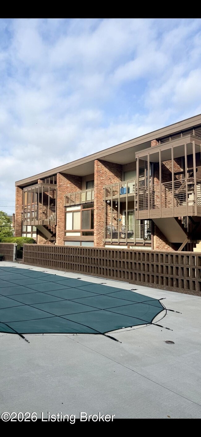 property at 1040 Cherokee Rd