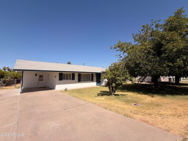 property at 3416 N 43rd Pl