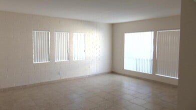 428 N Calle Del Diablo in Green Valley, AZ - Building Photo - Building Photo