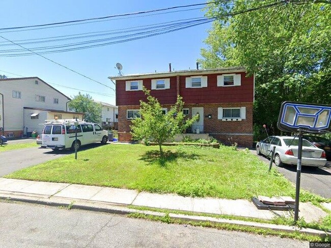 property at 6 Dunlop Dr