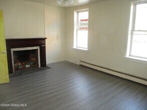 20 Cataract St in Cohoes, NY - Building Photo - Building Photo