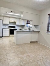 10431 Town Square Rd in Sugar Land, TX - Building Photo - Building Photo