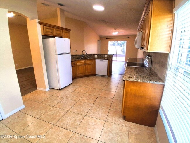 660 Wickham Lakes Dr in Melbourne, FL - Building Photo - Building Photo