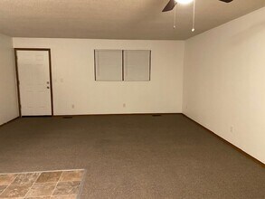 111 W Main St, Unit C in Bethalto, IL - Building Photo - Building Photo