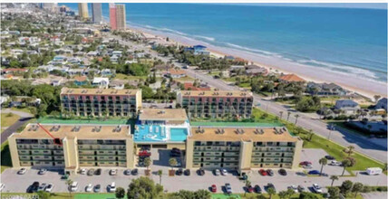 1437 N Atlantic Ave in Daytona Beach, FL - Building Photo - Building Photo