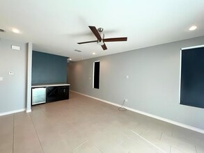 7926 Elka Lp in Laredo, TX - Building Photo - Building Photo