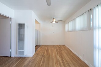 Aztec Lofts Apartments in San Diego, CA - Foto de edificio - Interior Photo