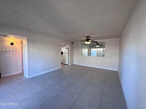 2690 N 43rd Ave in Phoenix, AZ - Building Photo - Building Photo