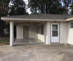 Little Village Apartments in Houma, LA - Building Photo