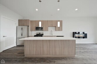 2942 W North Ave in Chicago, IL - Building Photo - Building Photo