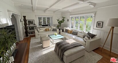 1957 Canyon Dr in Los Angeles, CA - Building Photo - Building Photo