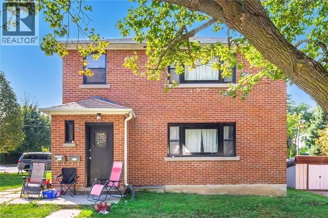 property at 21 Beverley St.