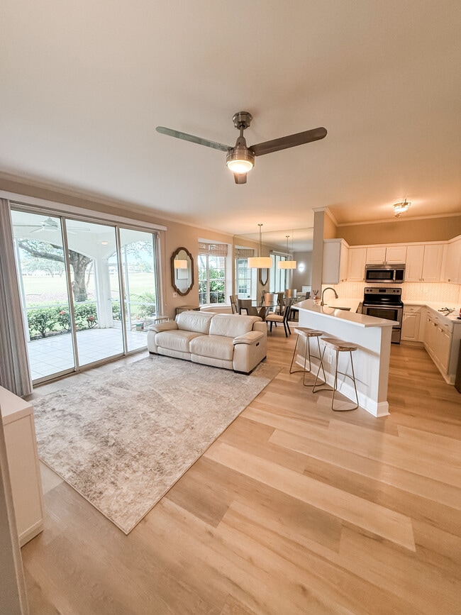 property at 89 Silver Oaks Cir